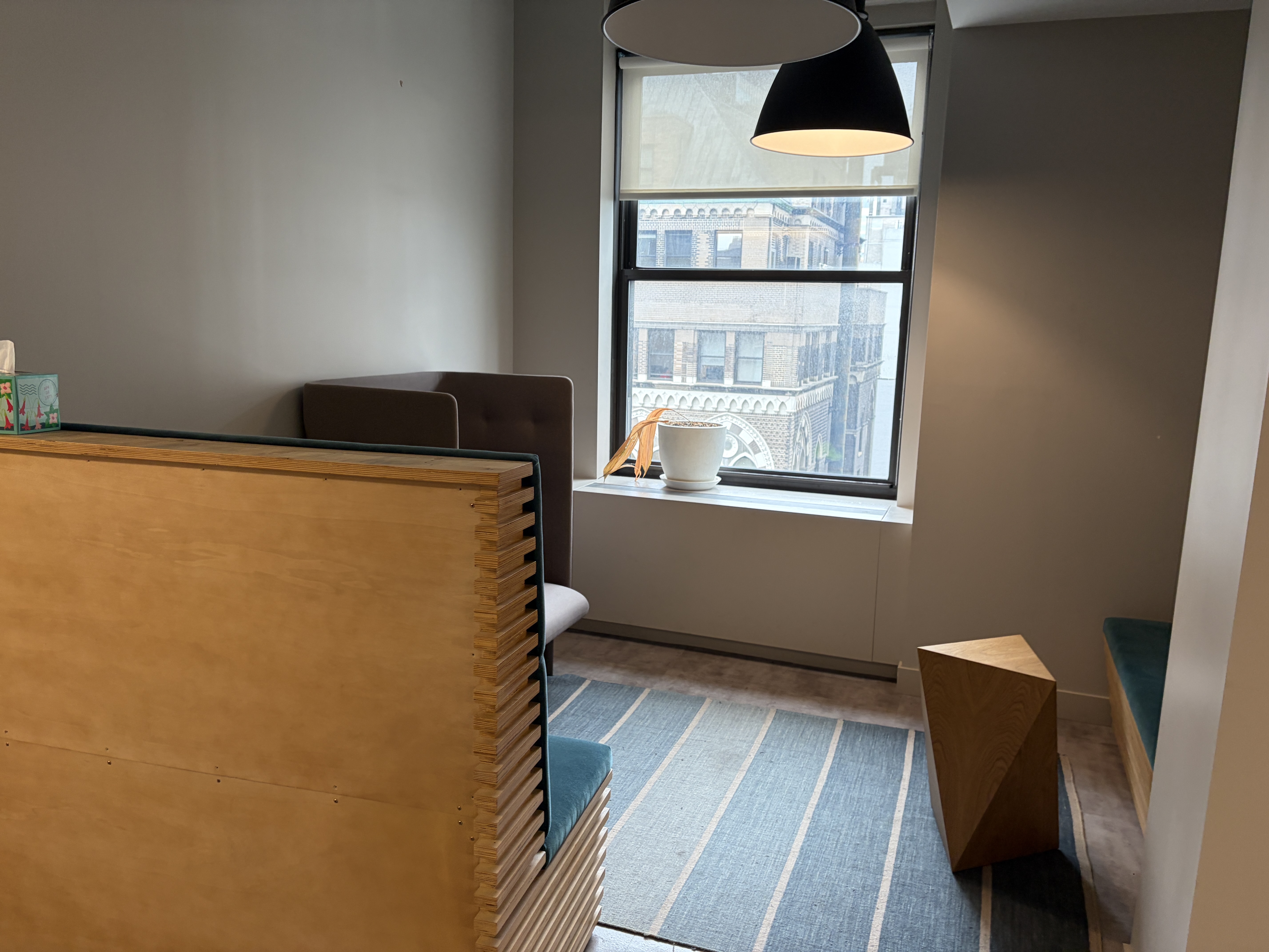 Quiet focus room